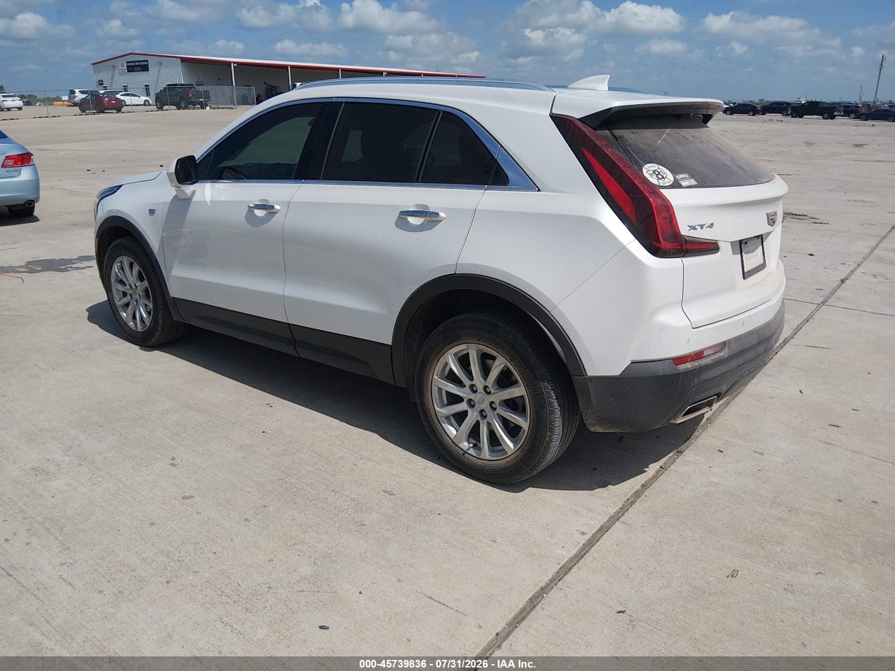 2023 CADILLAC XT4 FWD LUXURY · 3/11
