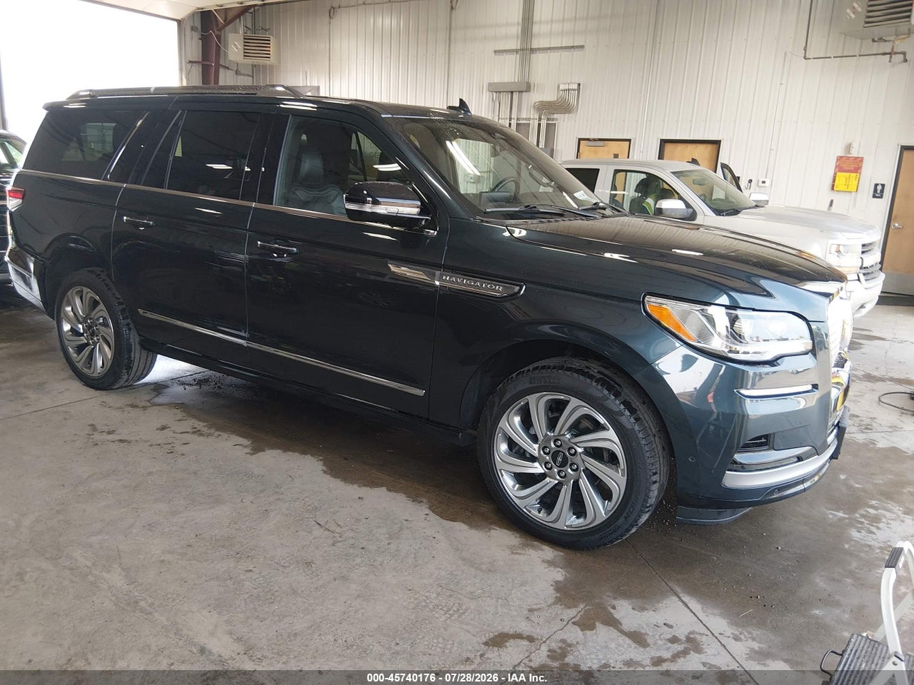 5LMJJ3LG7RE****** · 2024 LINCOLN NAVIGATOR L RESERVE