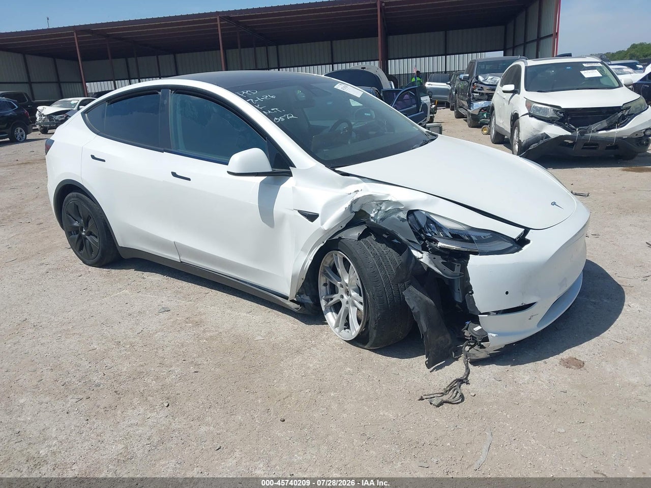 7SAYGDEE2NF****** · 2022 TESLA MODEL Y LONG RANGE DUAL MOTOR ALL-WHEEL DRIVE