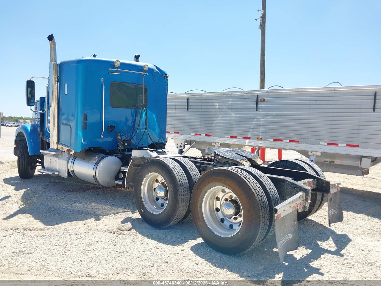 2015 FREIGHTLINER 122SD · 3/11