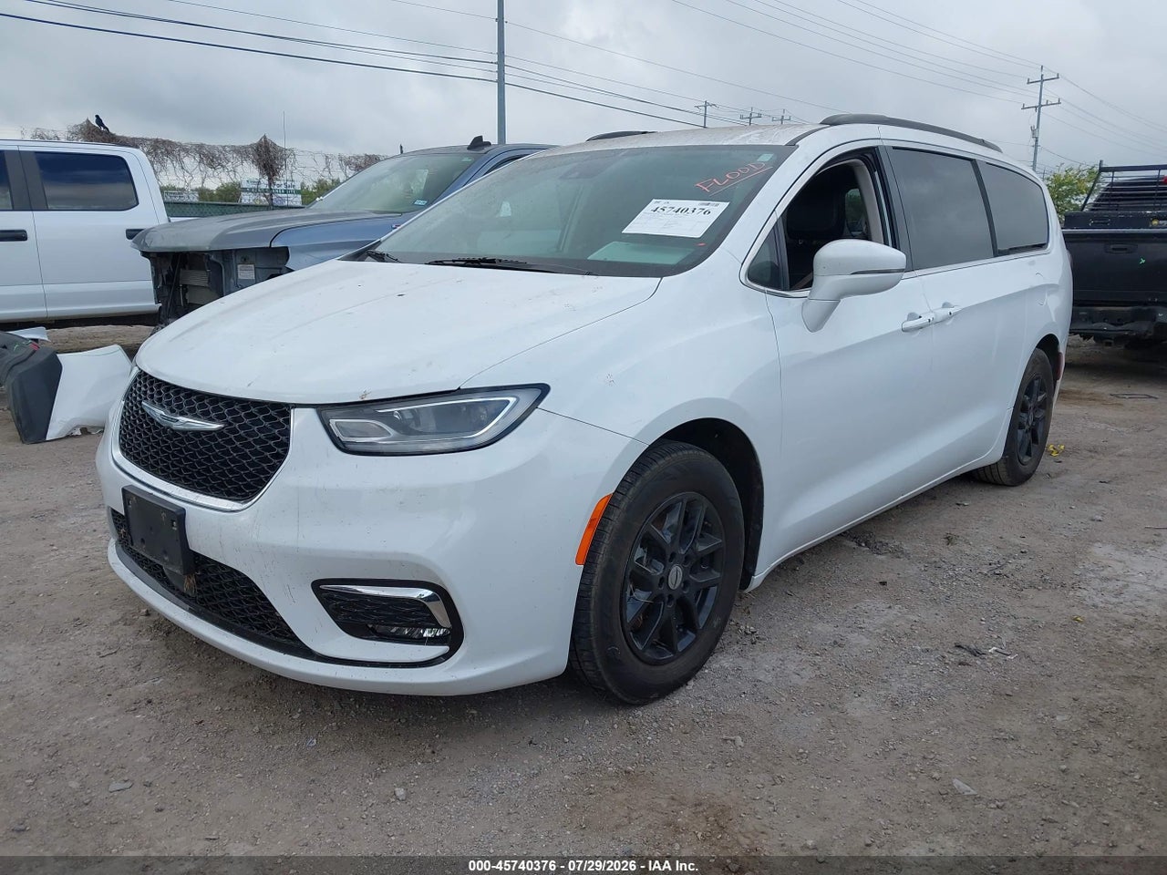 2022 CHRYSLER PACIFICA TOURING L · 2/11