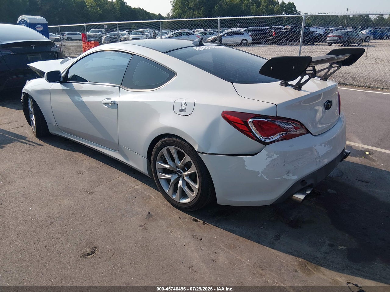 2013 HYUNDAI GENESIS 2.0T · 3/10