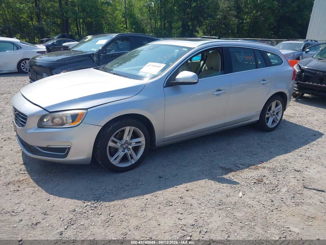 2015 VOLVO V60 T5 PREMIER · 2/11