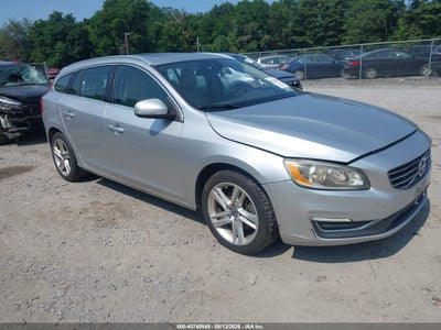 YV126MEB4F1****** · 2015 VOLVO V60 T5 PREMIER
