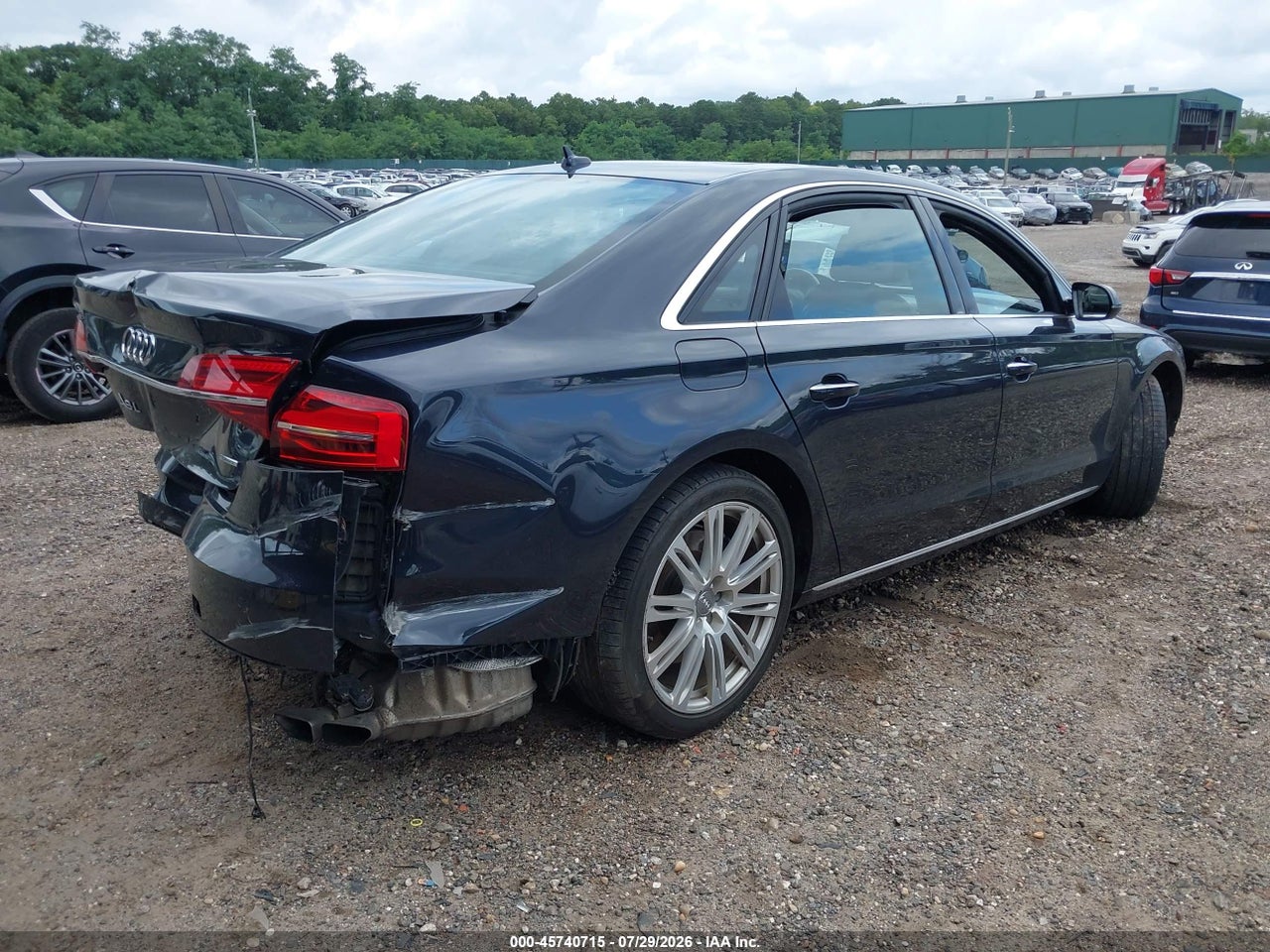 WAU34AFD8GN****** · 2016 AUDI A8 L 3.0T · 4/11