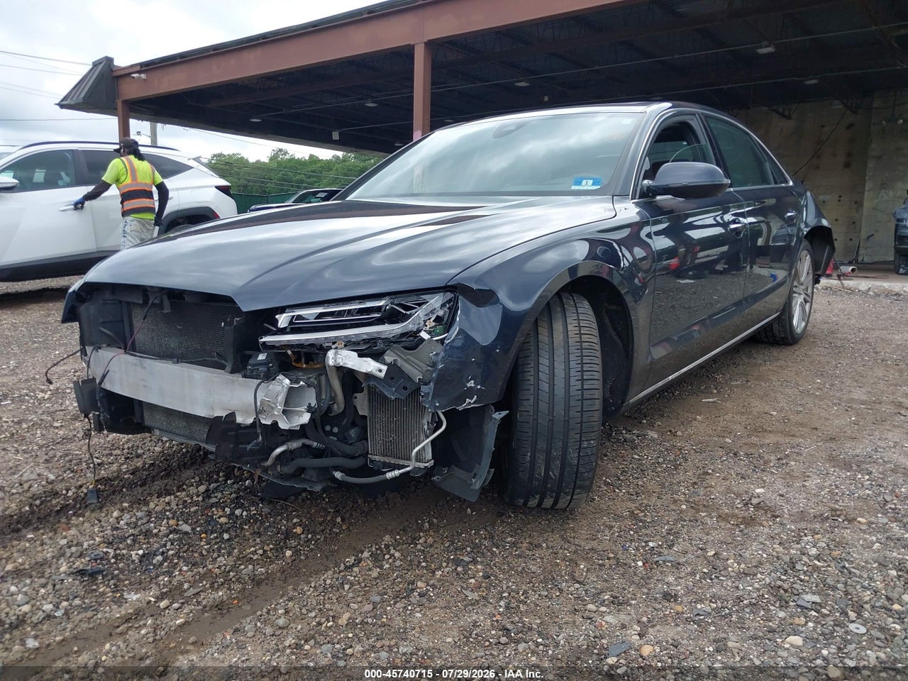 WAU34AFD8GN****** · 2016 AUDI A8 L 3.0T · 6/11