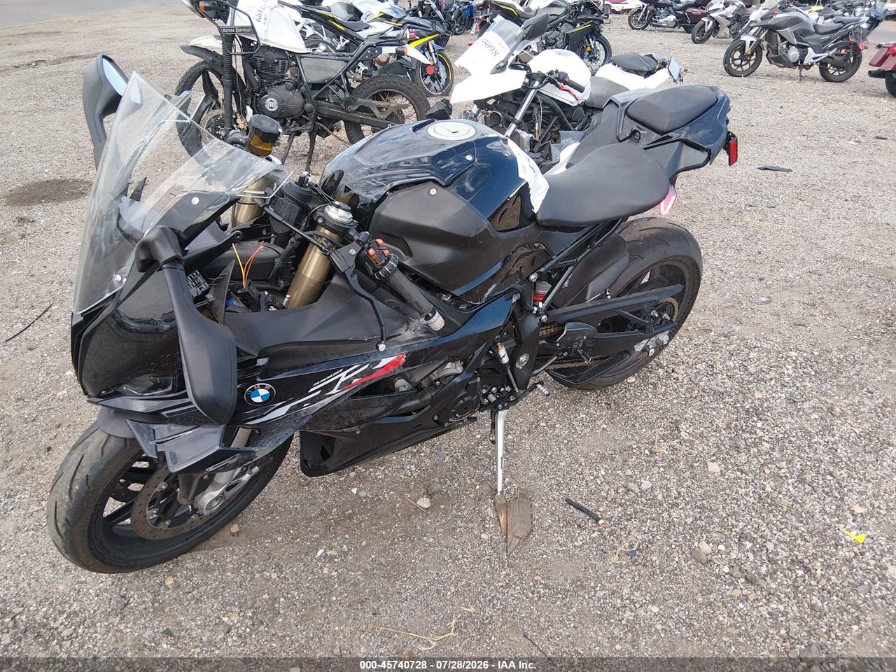 2023 BMW S 1000 RR · 2/11