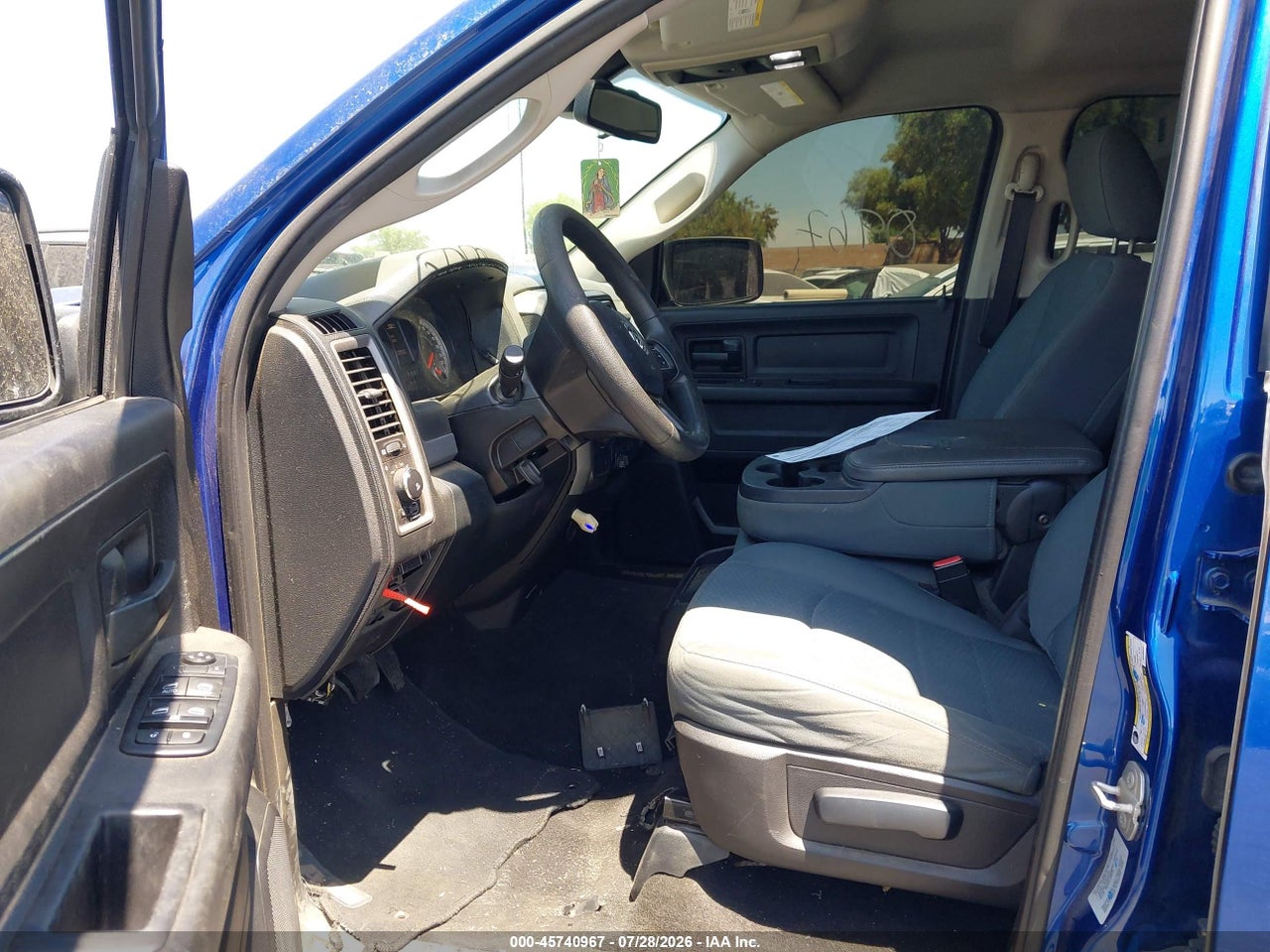 2016 RAM 1500 EXPRESS · 5/11