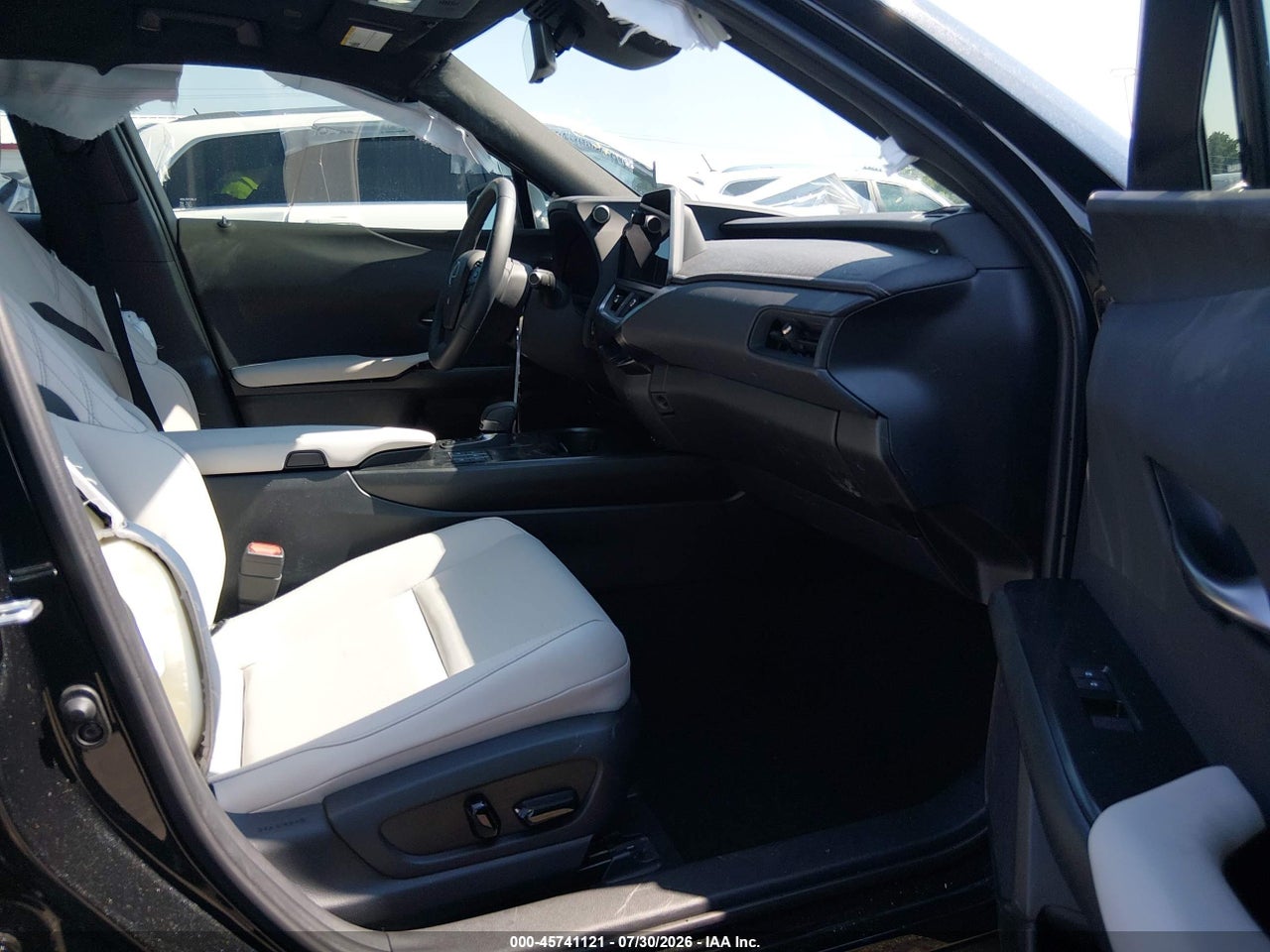 2026 LEXUS UX 300H PREMIUM · 5/11