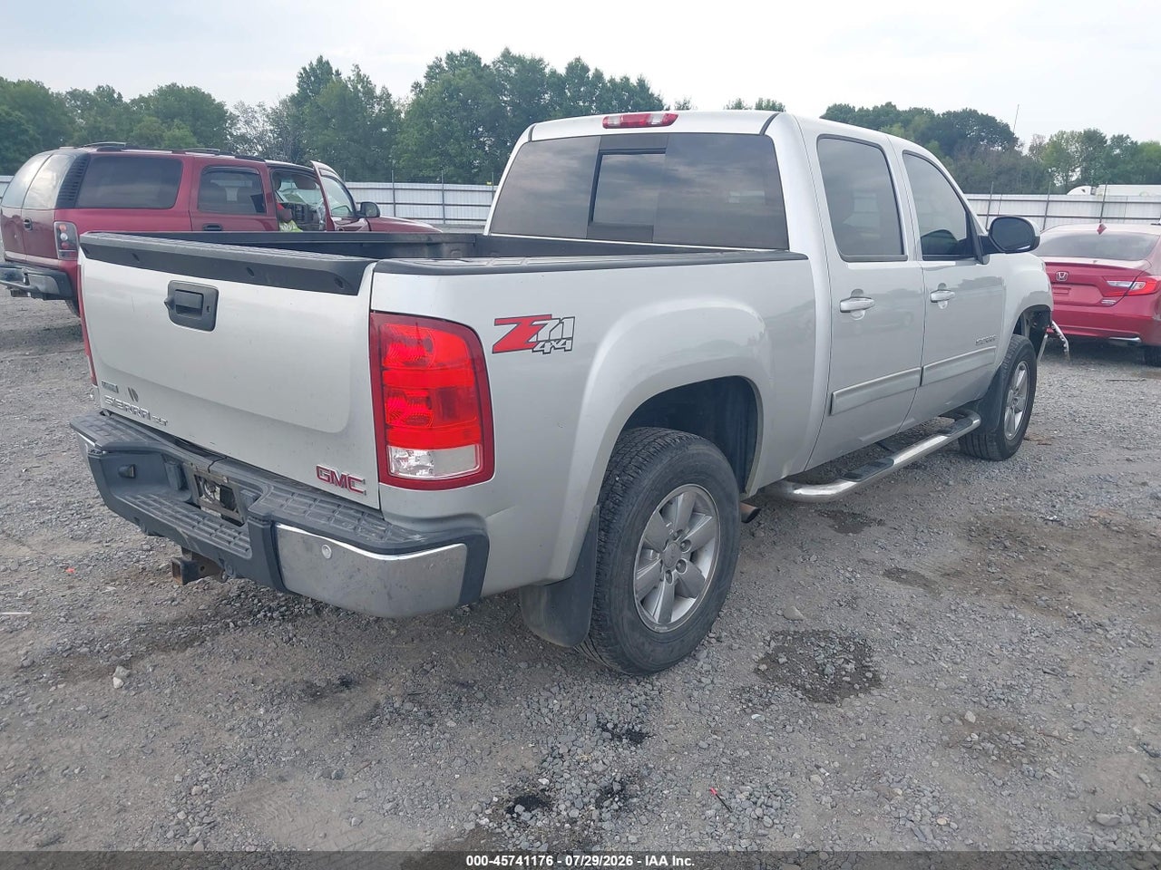 3GTP2WE33BG****** · 2011 GMC SIERRA 1500 SLT · 4/11