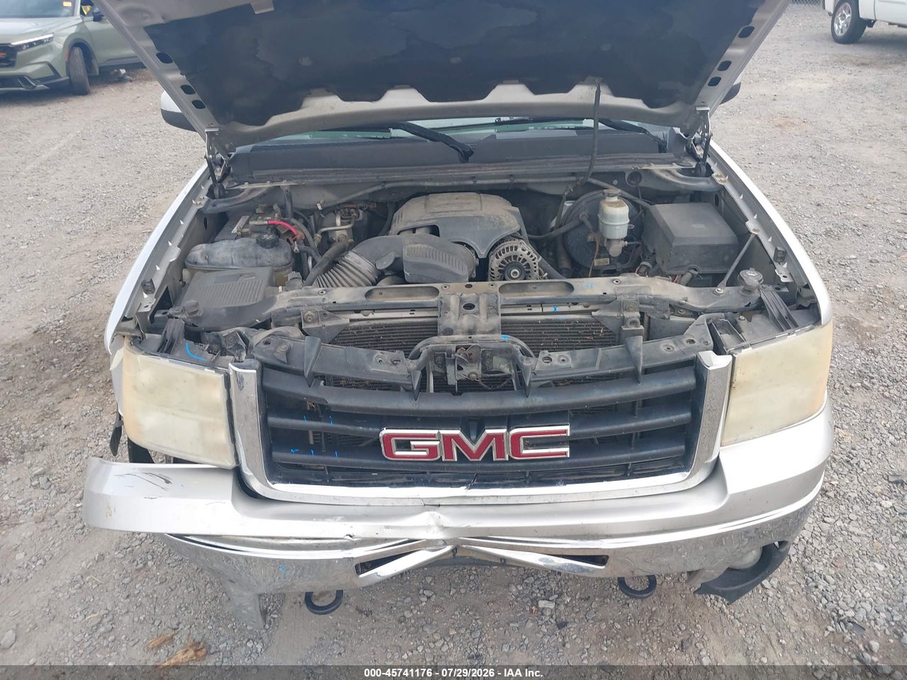 3GTP2WE33BG****** · 2011 GMC SIERRA 1500 SLT · 10/11