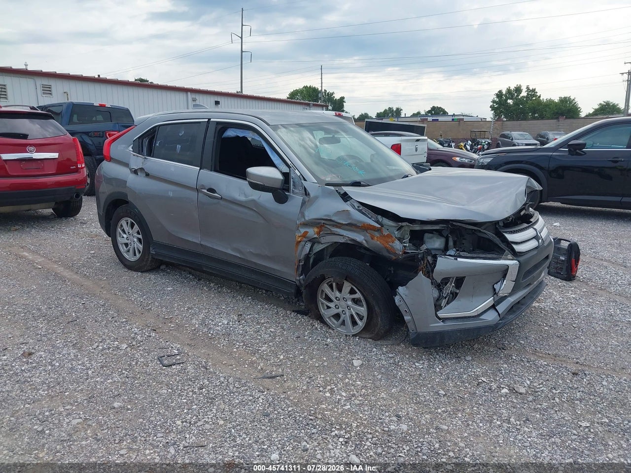 JA4AS3AA7KZ****** · 2019 MITSUBISHI ECLIPSE CROSS ES
