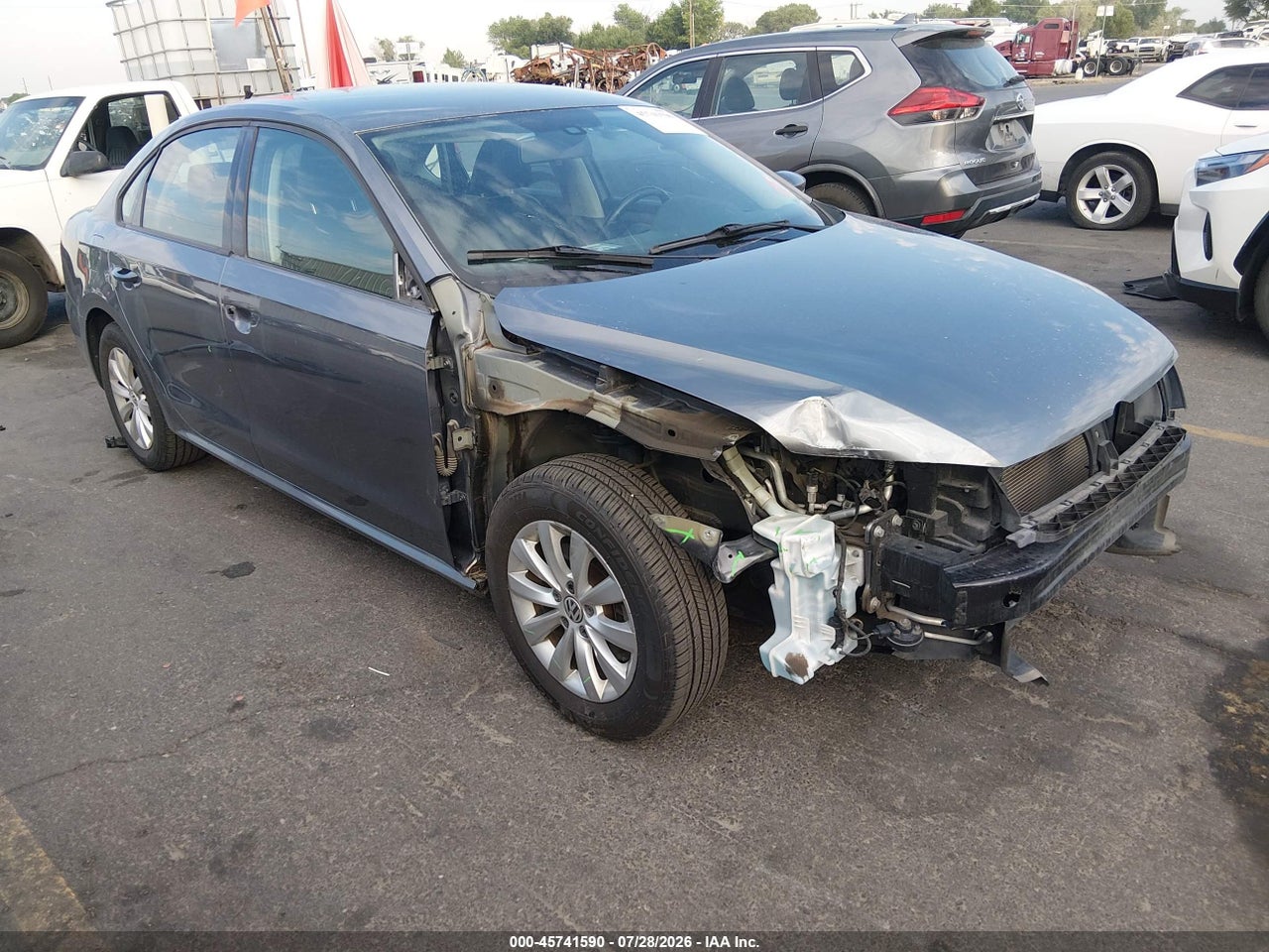 1VWAT7A32FC****** · 2015 VOLKSWAGEN PASSAT 1.8T WOLFSBURG EDITION