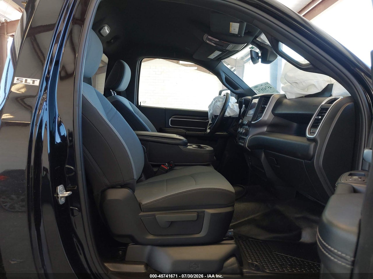 2024 RAM 4500 CHASSIS TRADESMAN/SLT · 5/11