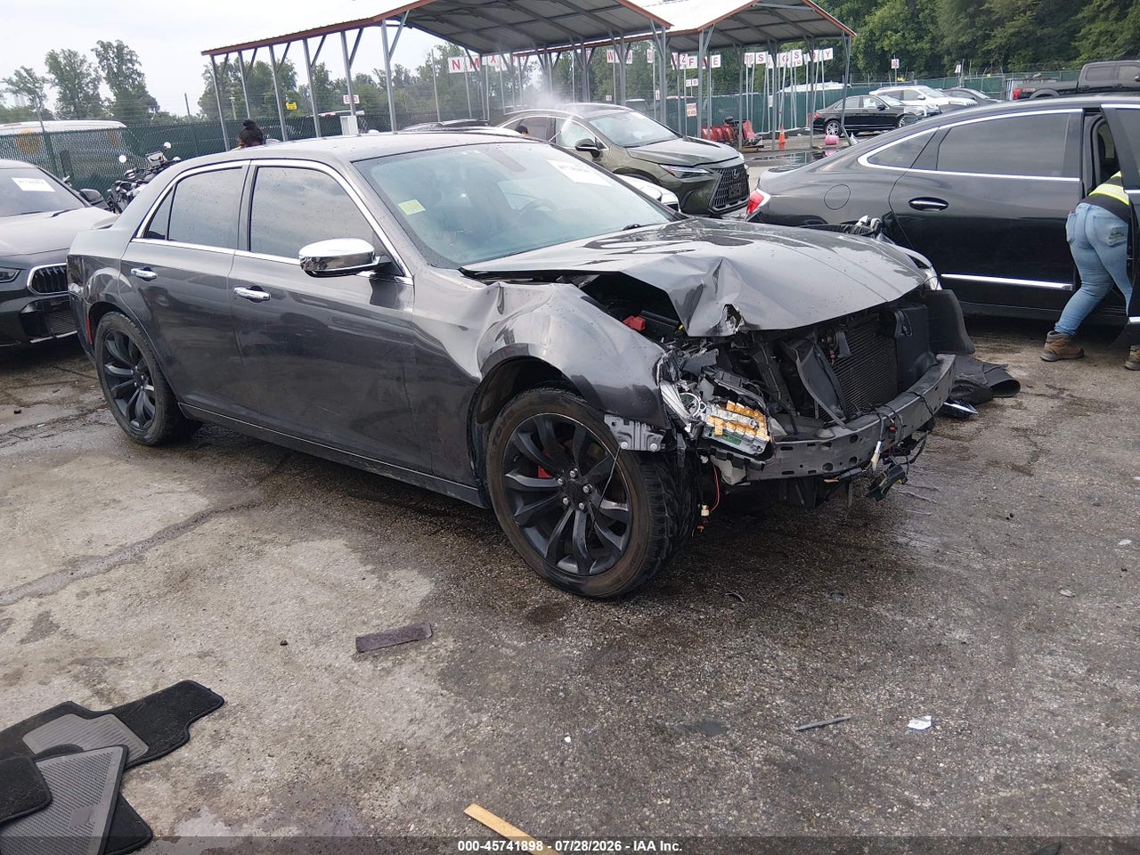 2C3CCAEG9KH****** · 2019 CHRYSLER 300 LIMITED