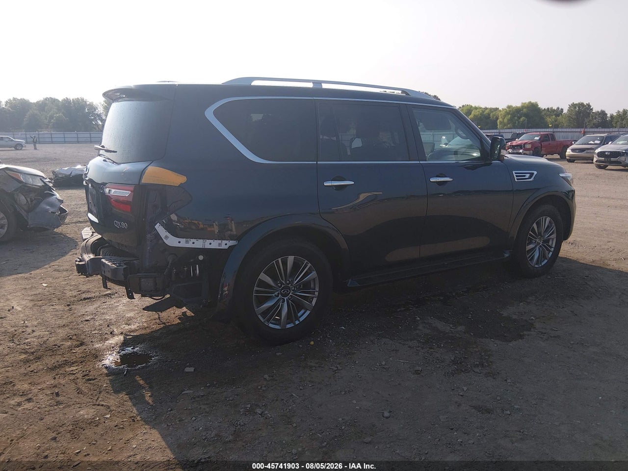 2022 INFINITI QX80 LUXE AWD · 4/11