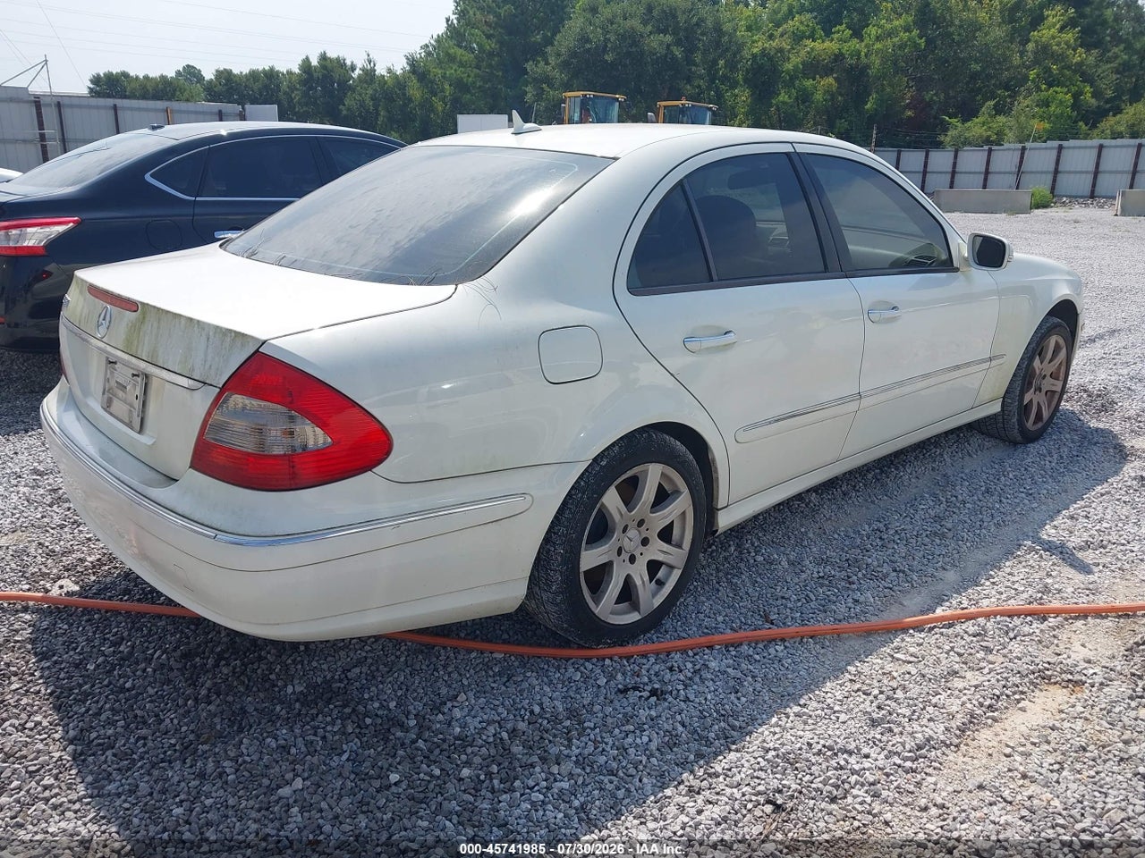 2007 MERCEDES-BENZ E 350   · 4/11