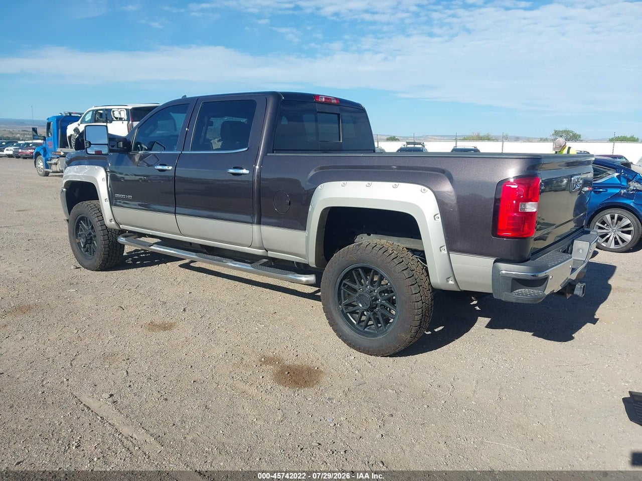 2015 GMC SIERRA 2500HD AVAILABLE WIFI SLT · 3/11