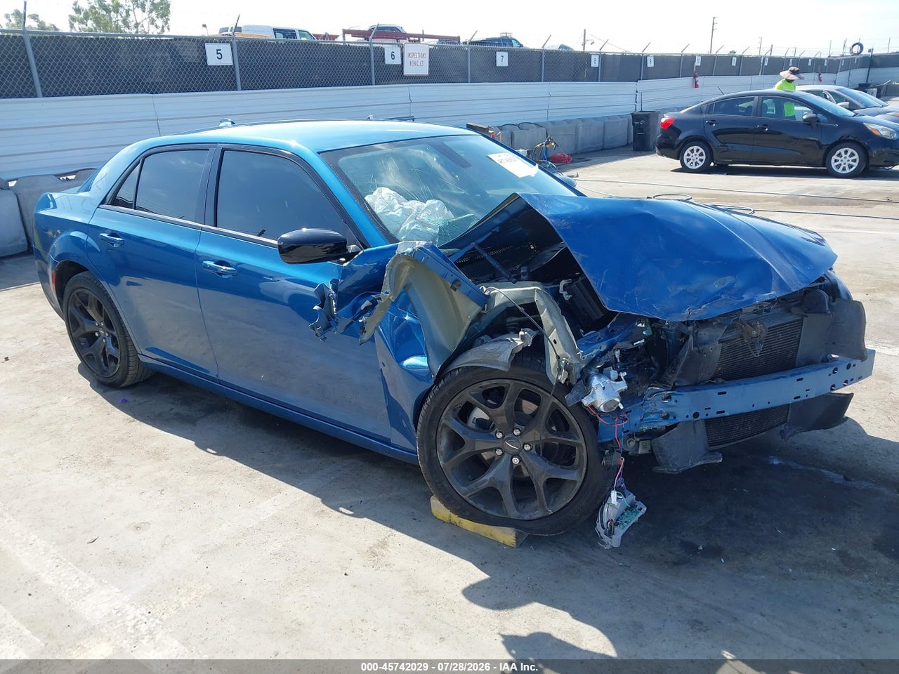 2C3CCAAG6PH****** · 2023 CHRYSLER 300 TOURING