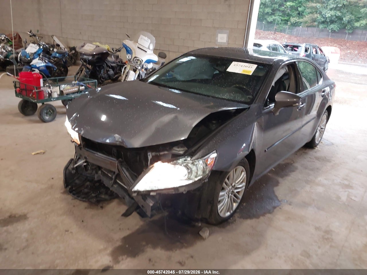 2013 LEXUS ES 350 · 2/11