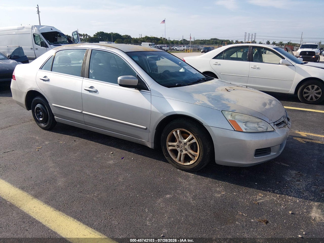 1HGCM56376A****** · 2006 HONDA ACCORD 2.4 SE