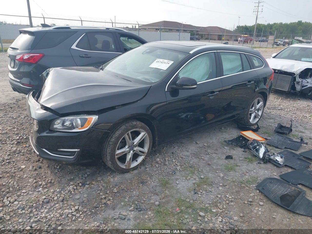 2017 VOLVO V60 T5 PREMIER · 2/11