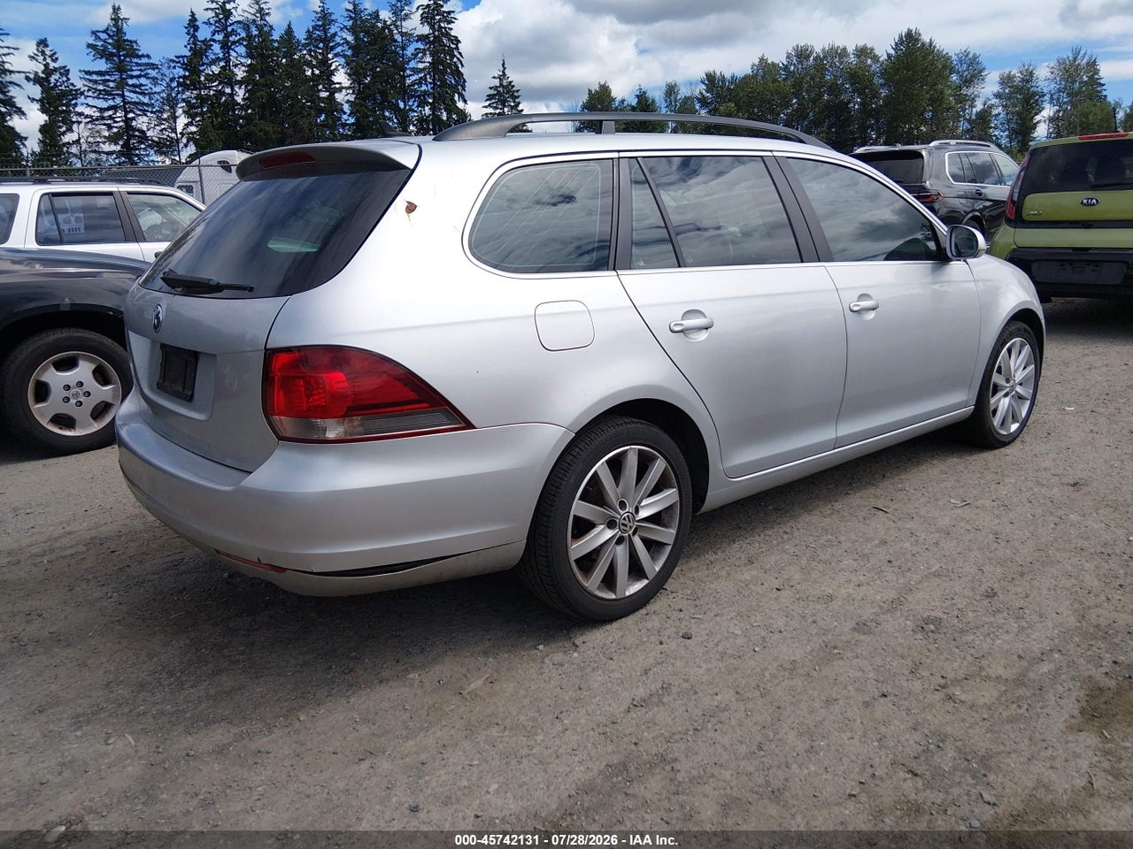 2012 VOLKSWAGEN JETTA SPORTWAGEN 2.0L TDI · 4/11