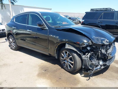 ZN661XUA1JX****** · 2018 MASERATI LEVANTE