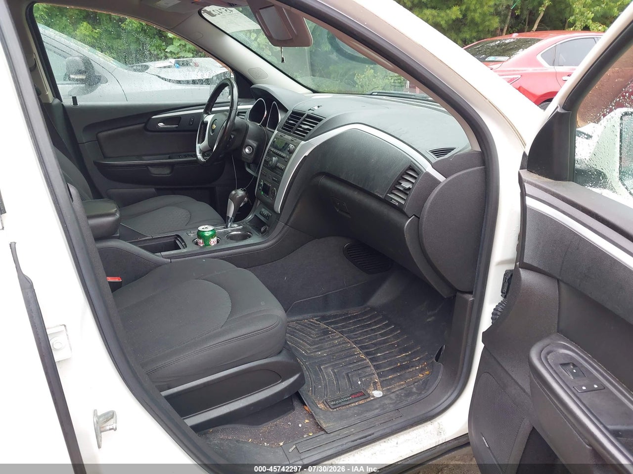 2011 CHEVROLET TRAVERSE 2LT · 5/11