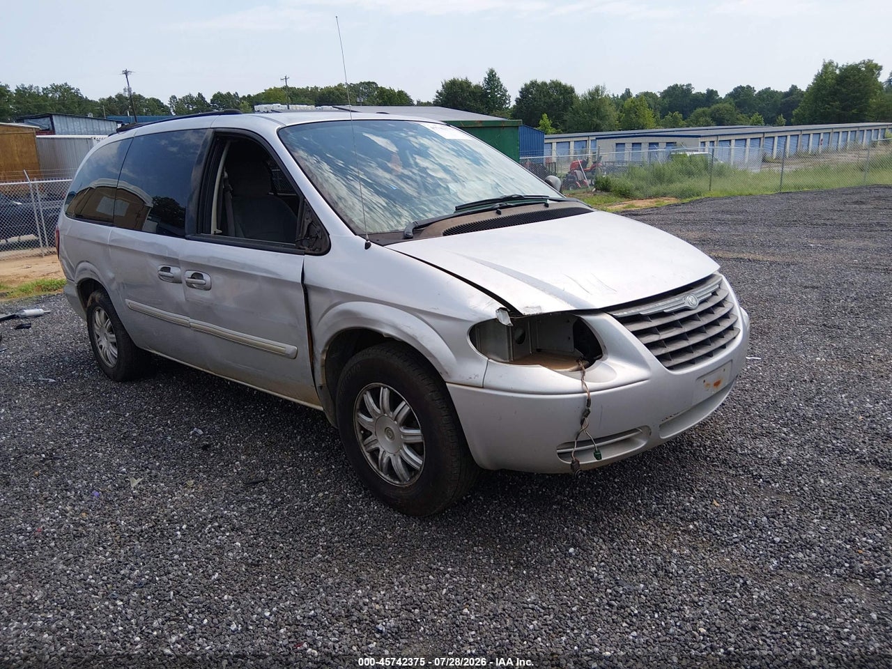 2C8GP54L95R****** · 2005 CHRYSLER TOWN &amp; COUNTRY TOURING