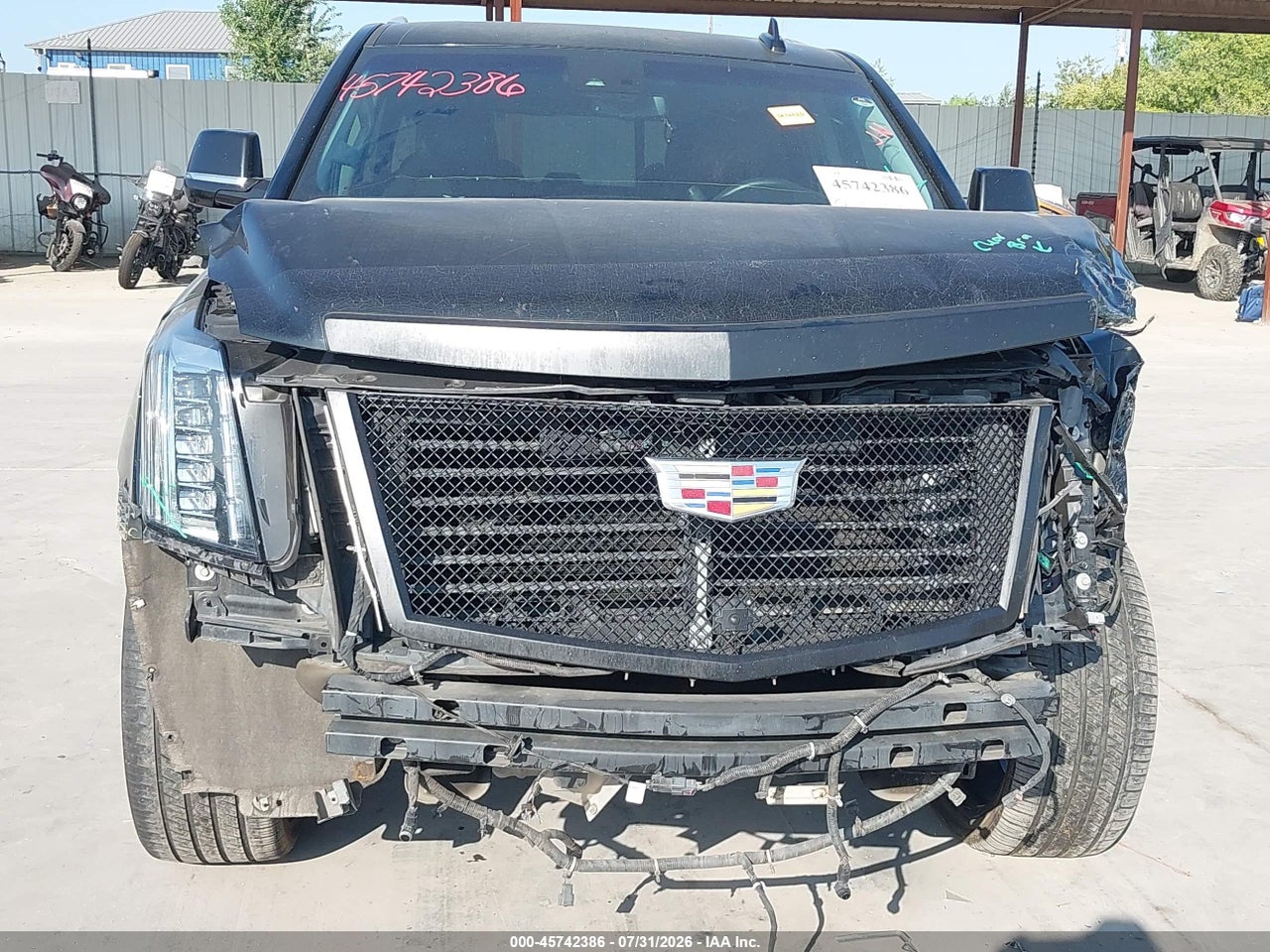 2017 CADILLAC ESCALADE LUXURY · 6/11