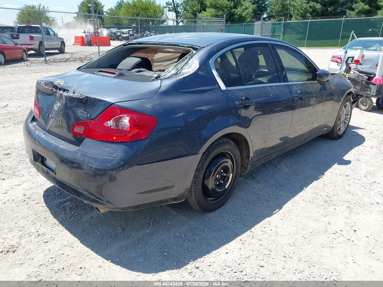 2012 INFINITI G25X · 4/11