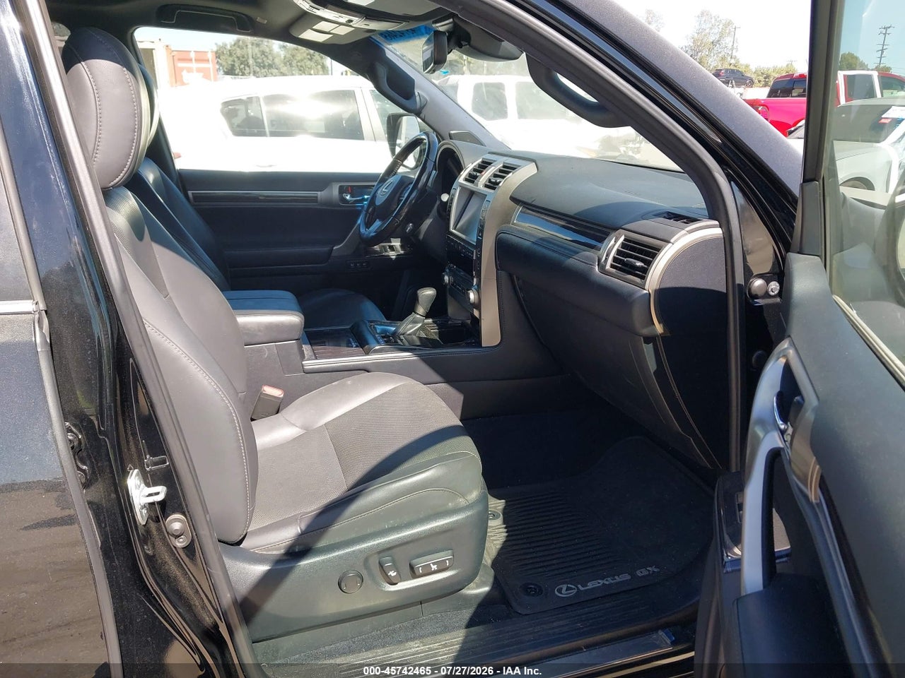 2020 LEXUS GX 460 PREMIUM · 5/11