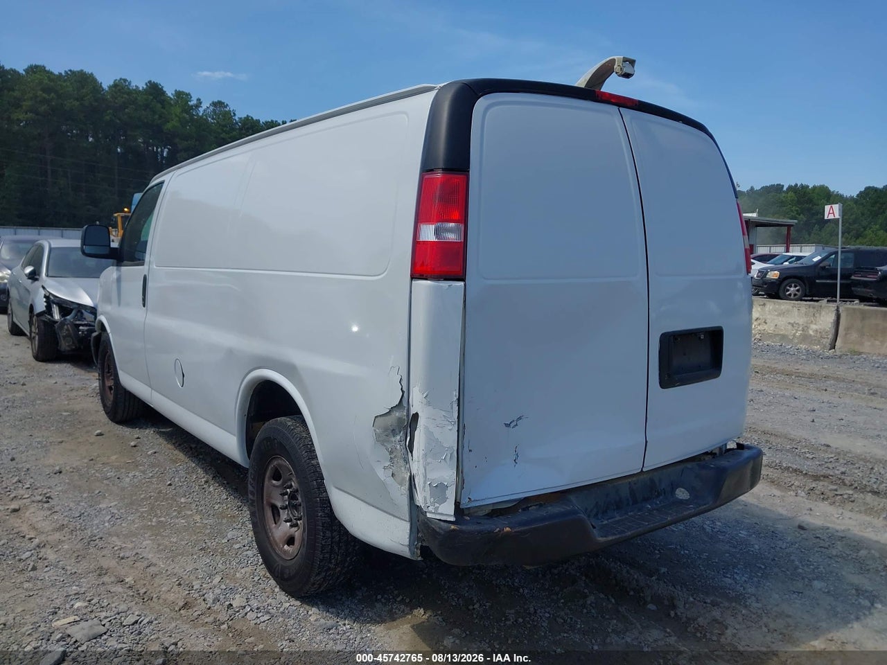 2012 GMC SAVANA 2500 WORK VAN · 3/8