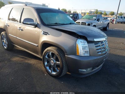 1GYS4BEF0DR****** · 2013 CADILLAC ESCALADE LUXURY