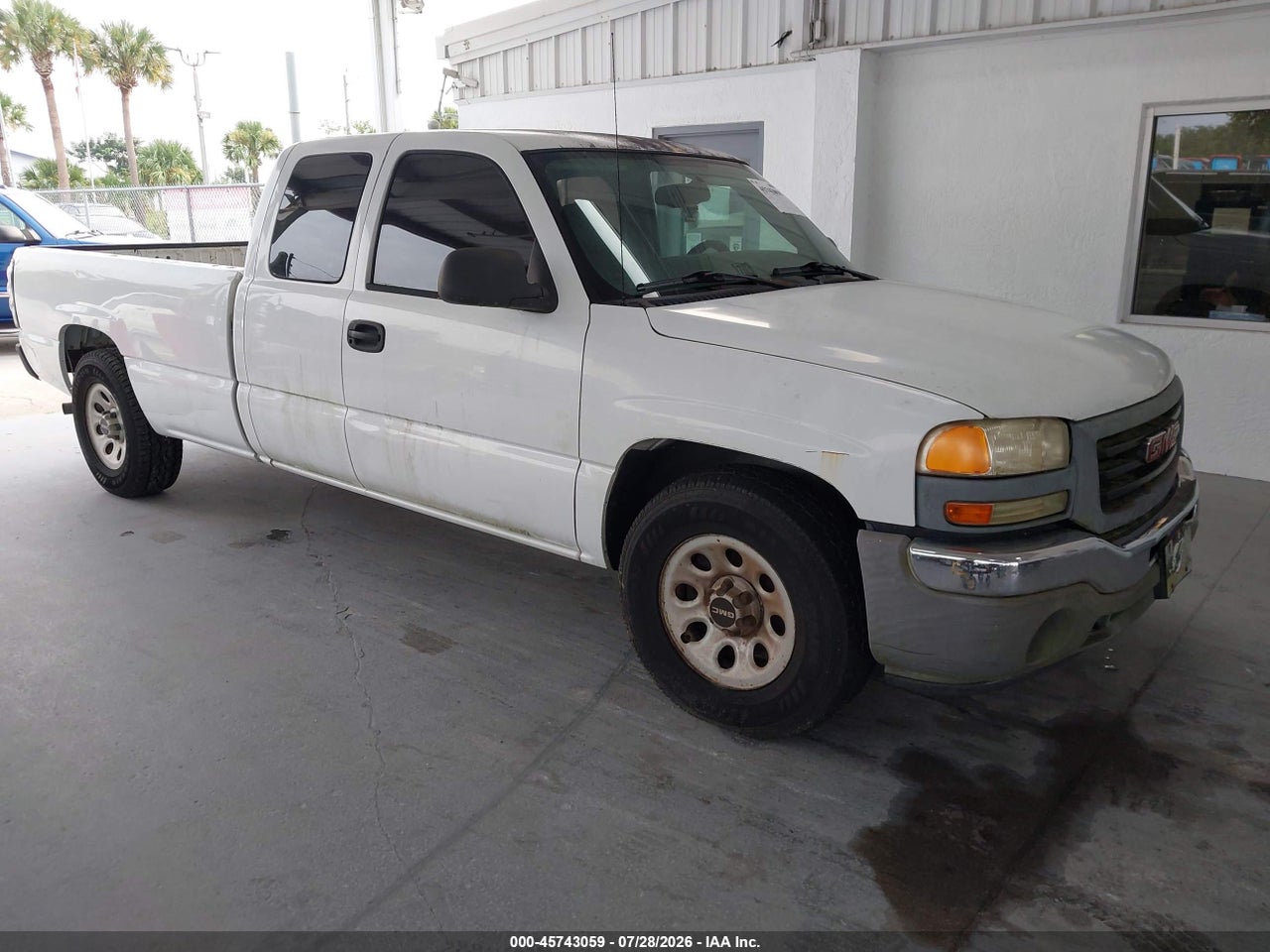 1GTEC19V25E****** · 2005 GMC SIERRA 1500 WORK TRUCK