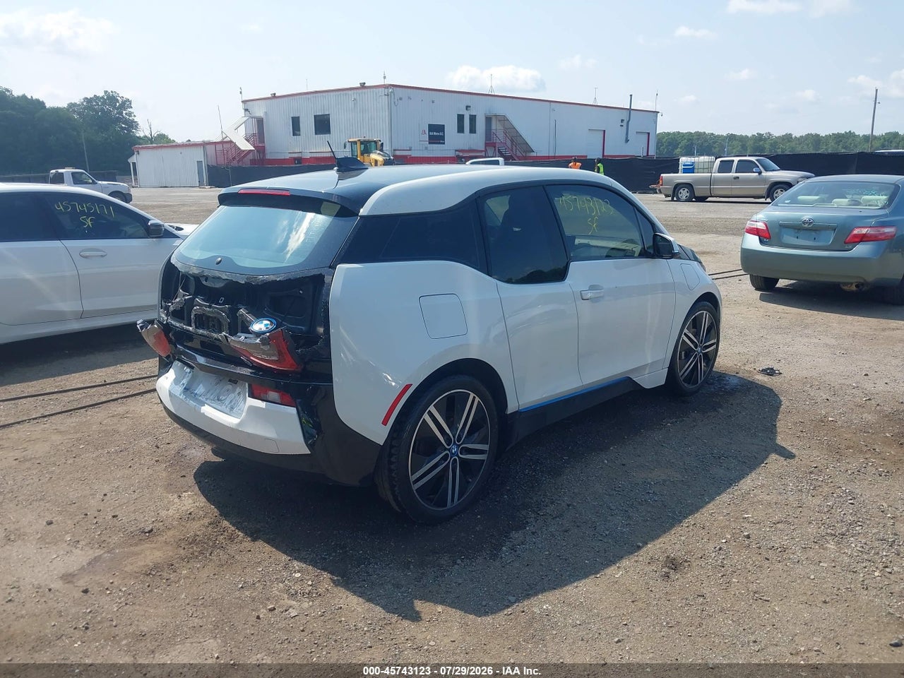 2014 BMW I3 BASE W/RANGE EXTENDER · 4/10