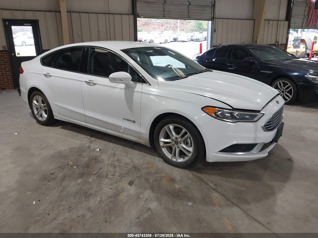 3FA6P0LUXJR****** · 2018 FORD FUSION HYBRID SE