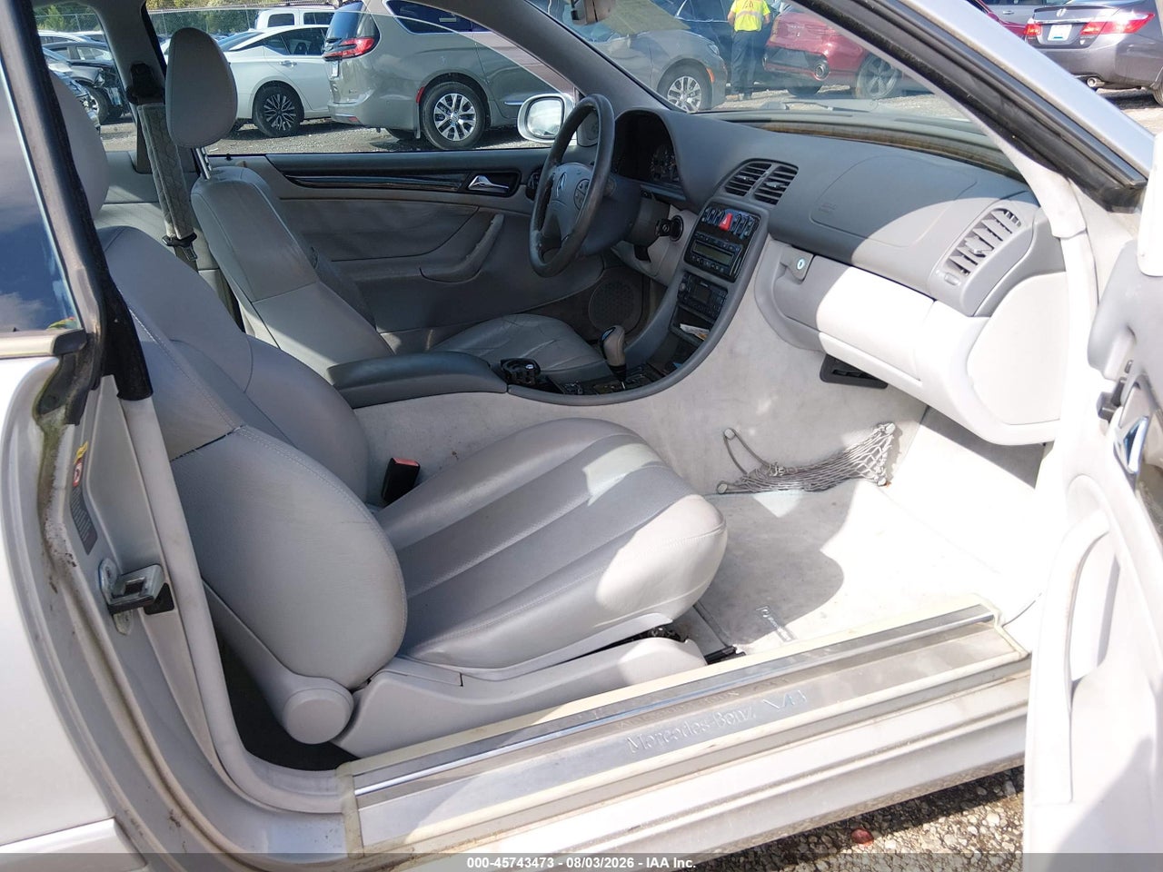 2002 MERCEDES-BENZ CLK 430   · 5/11