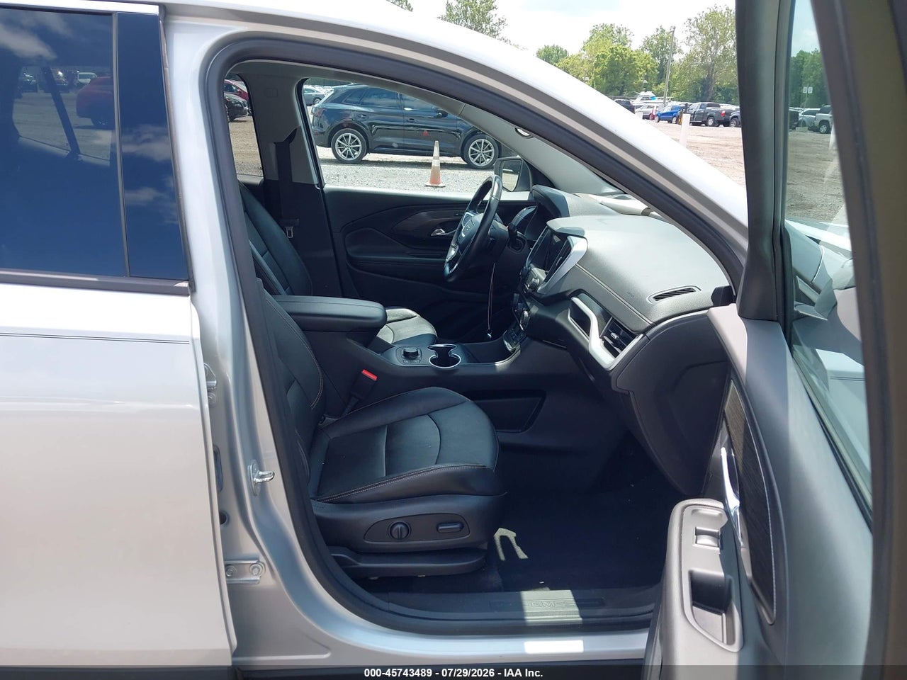 2020 GMC TERRAIN FWD SLT · 5/11