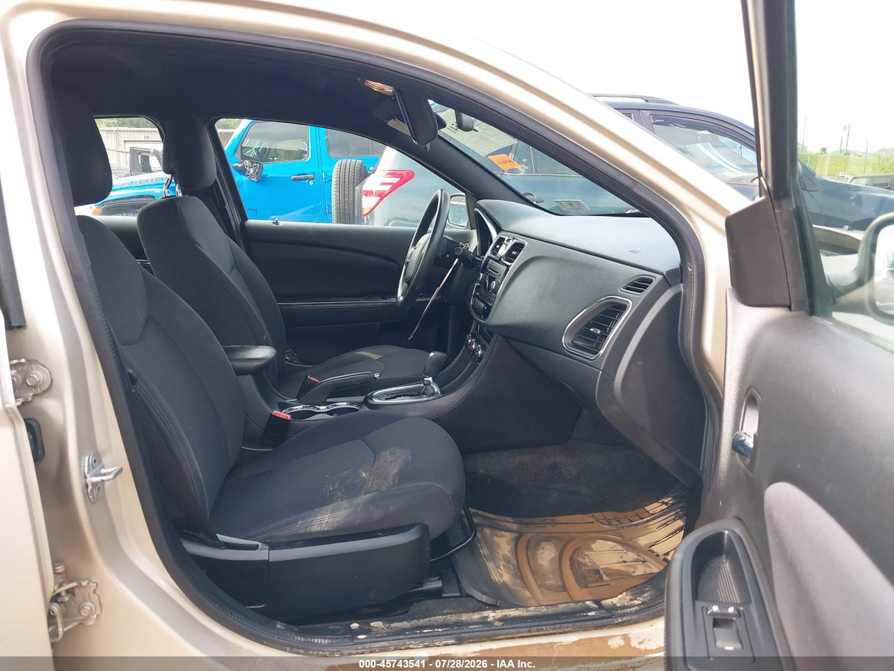 2014 CHRYSLER 200 LX · 5/11