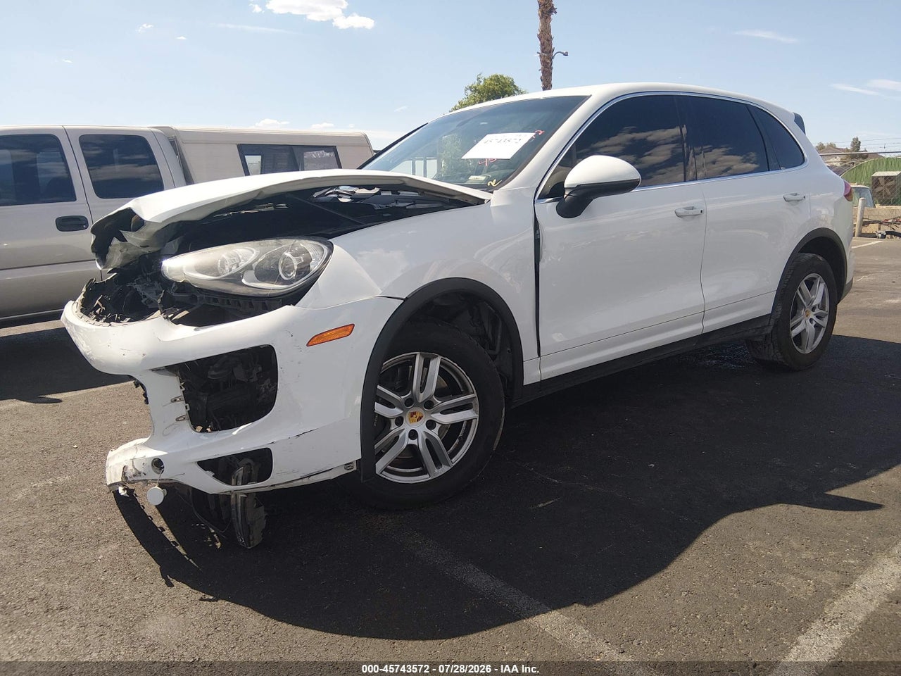 2016 PORSCHE CAYENNE   · 2/10