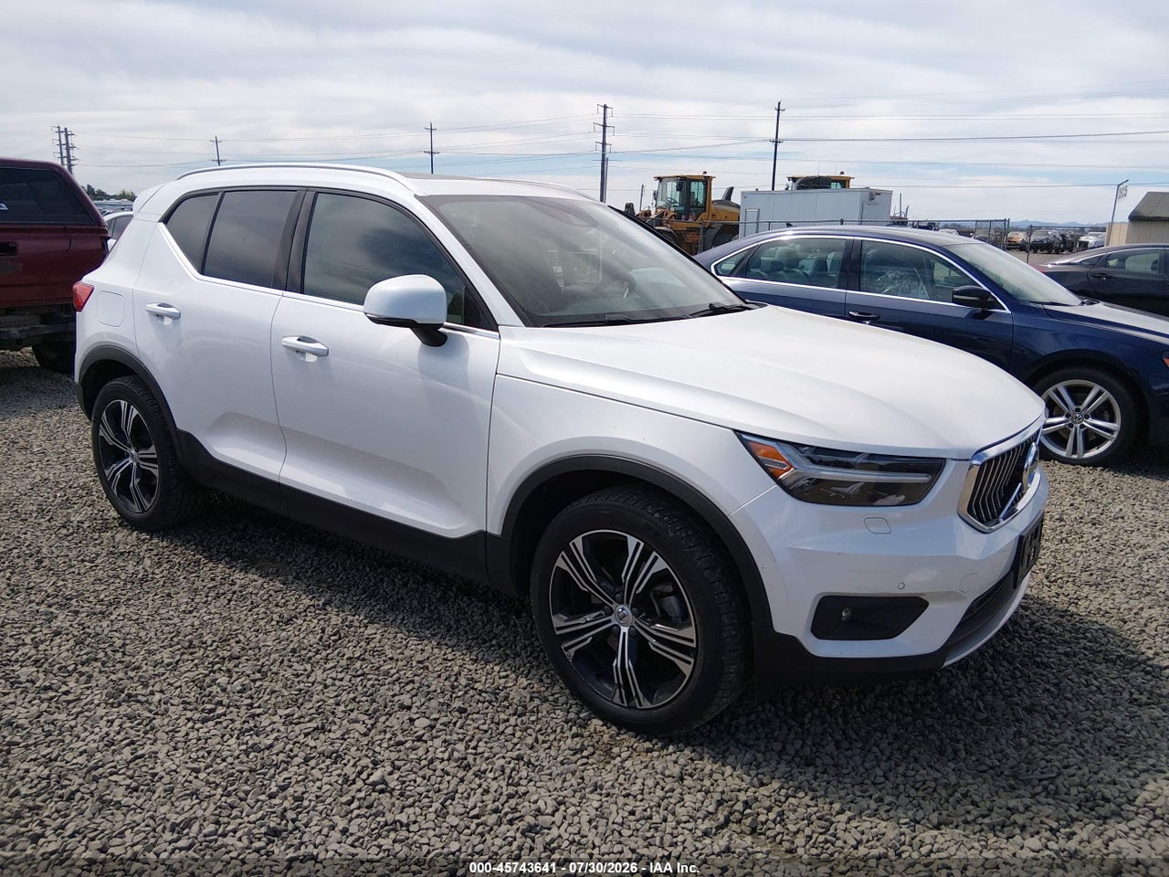 YV4162UL9N2****** · 2022 VOLVO XC40 T5 INSCRIPTION