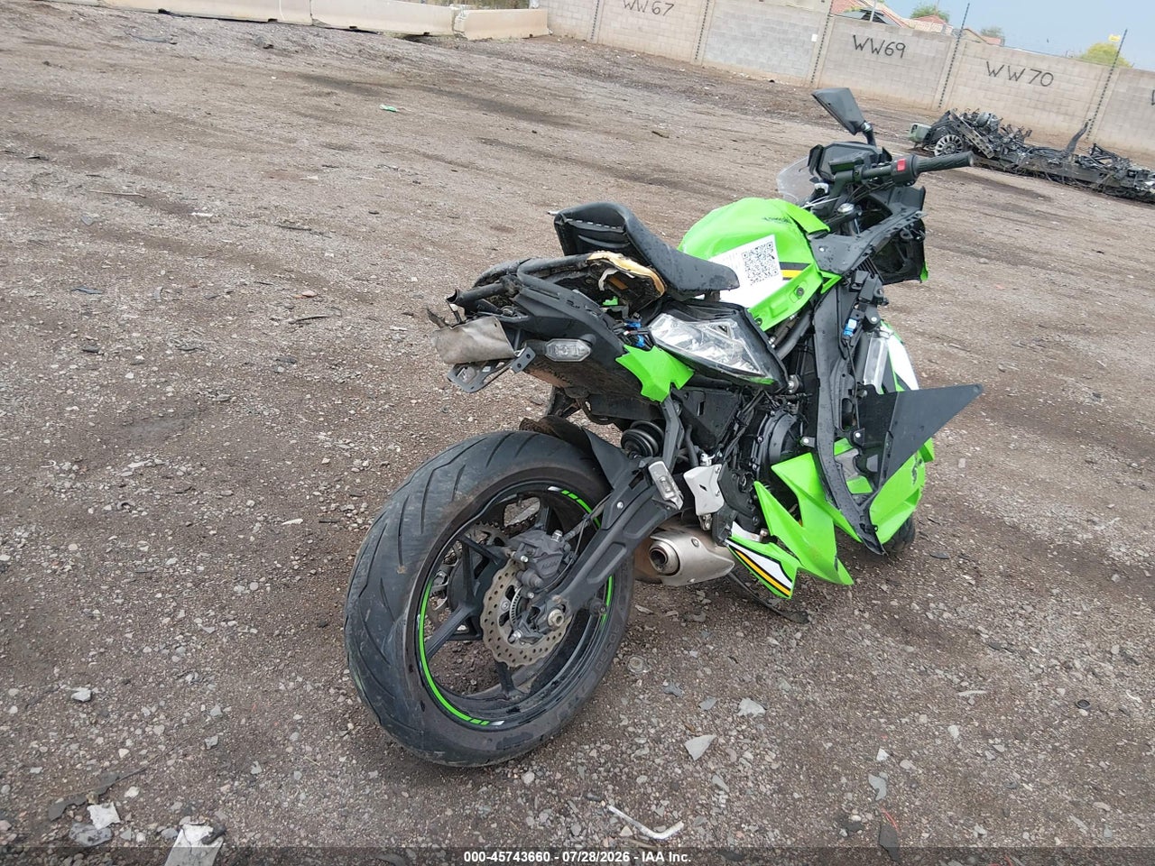 2025 KAWASAKI EX650 P · 4/11