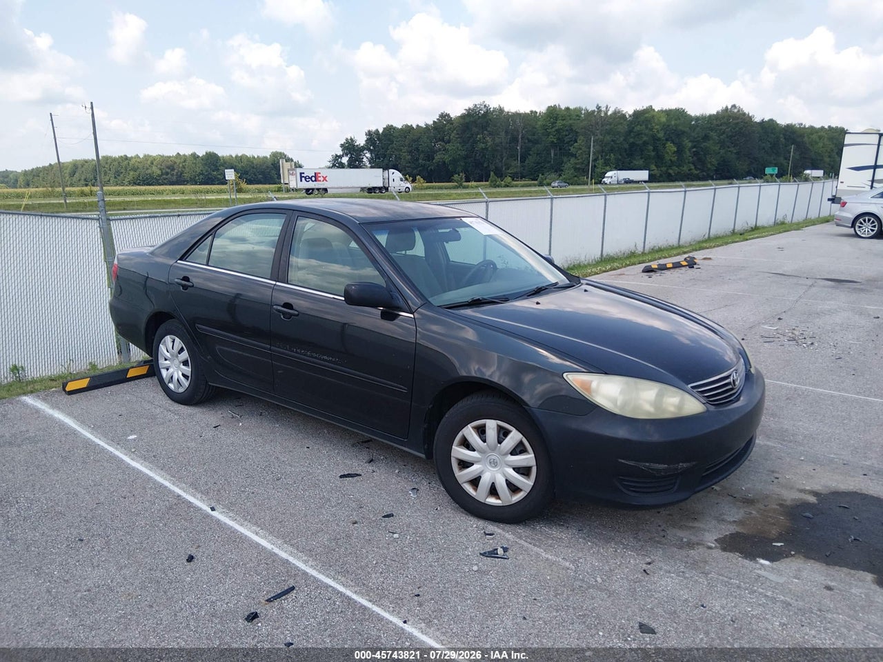 4T1BE32K05U****** · 2005 TOYOTA CAMRY LE
