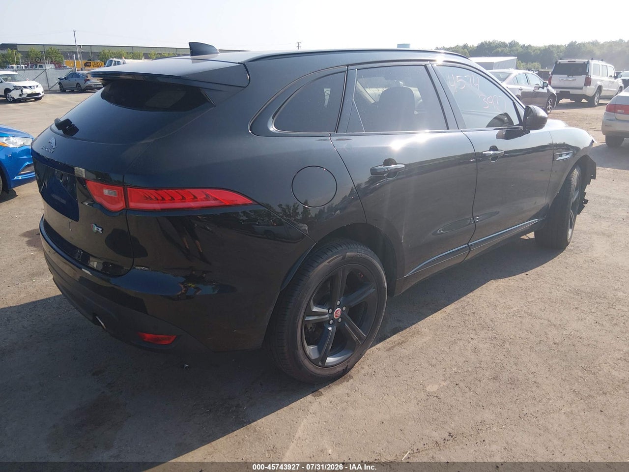 2019 JAGUAR F-PACE 25T R-SPORT/30T R-SPORT · 4/11
