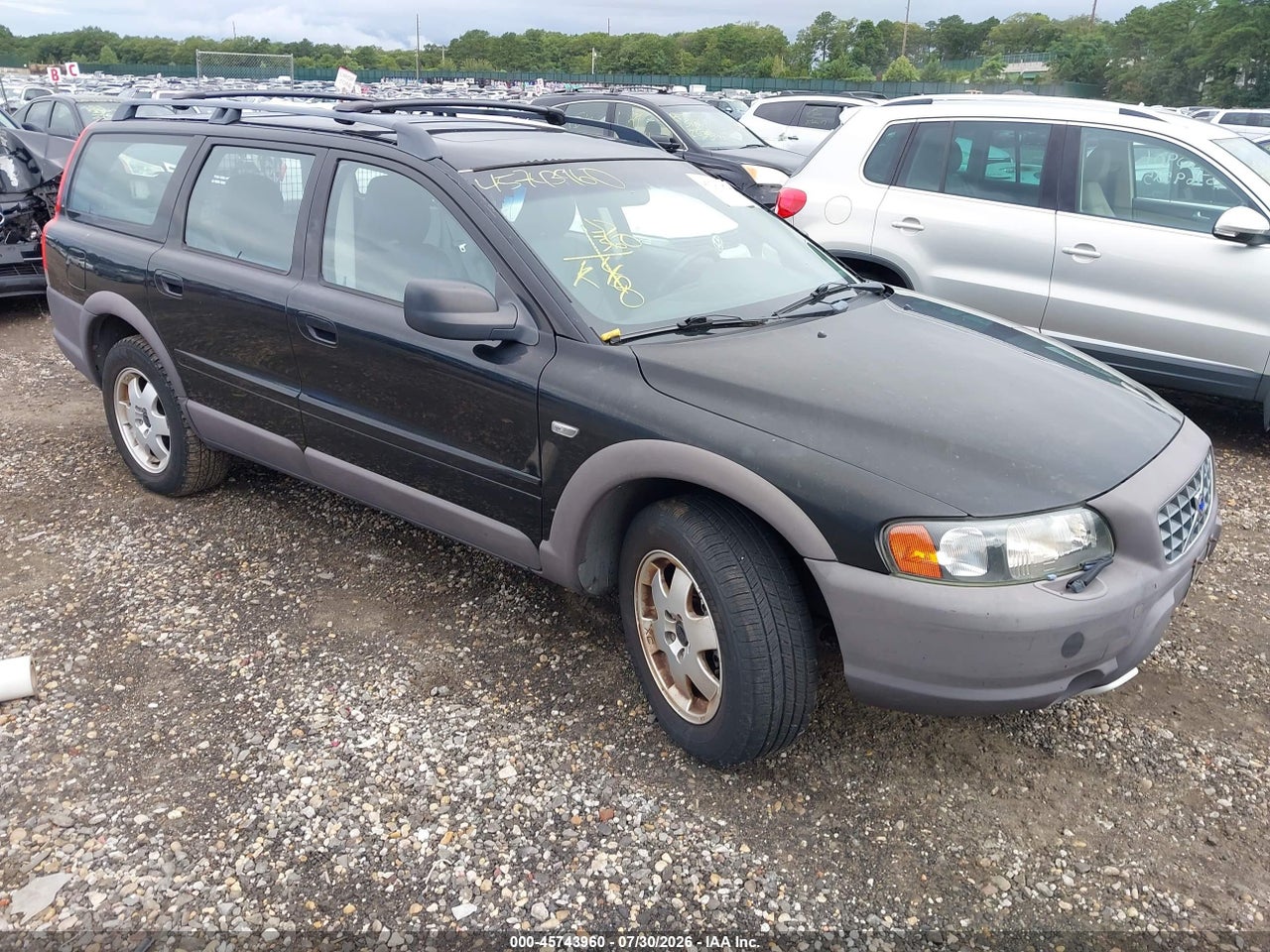YV1SV58D521****** · 2002 VOLVO V70 XC