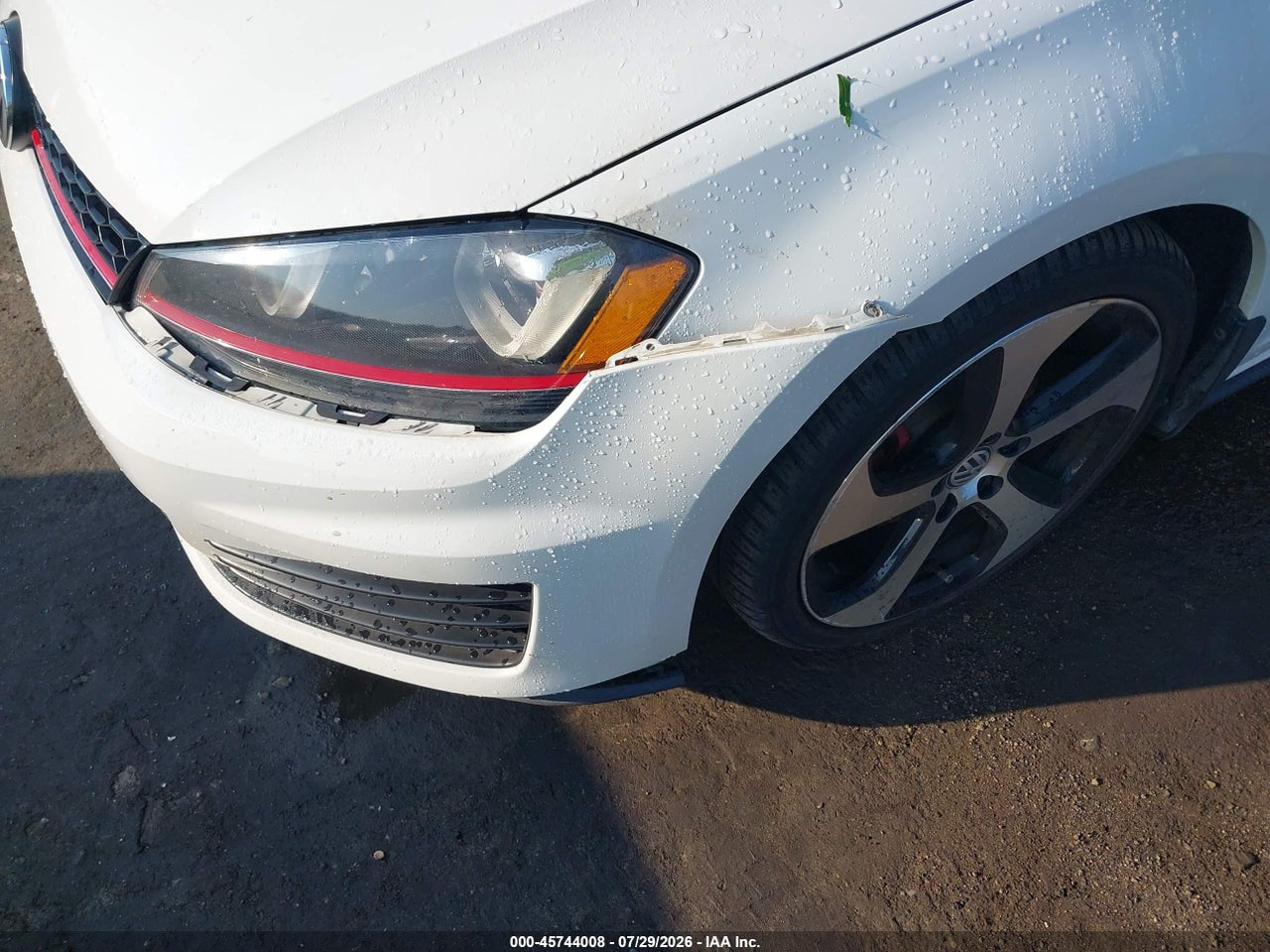 2016 VOLKSWAGEN GOLF GTI SE 4-DOOR · 6/11