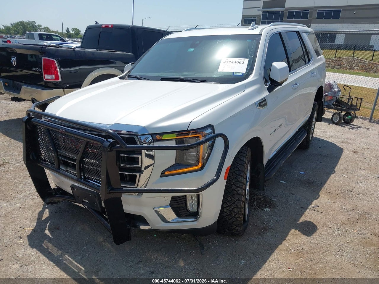 2022 GMC YUKON 4WD SLT · 2/11