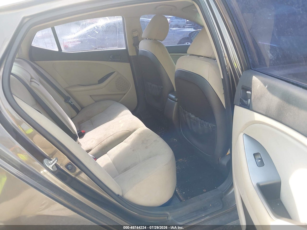 5XXGM4A74EG****** · 2014 KIA OPTIMA LX · 8/11